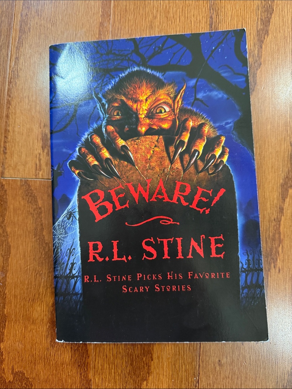 R.L. Stine Beware Favorite Scary Stories 2004 First Avon Edition Horror